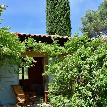 Family House 10 Mn Walking Distance From Villa