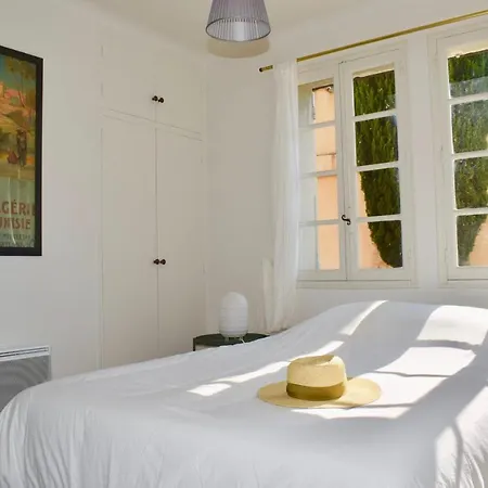 Villa Family House 10 Mn Walking Distance From Lourmarin