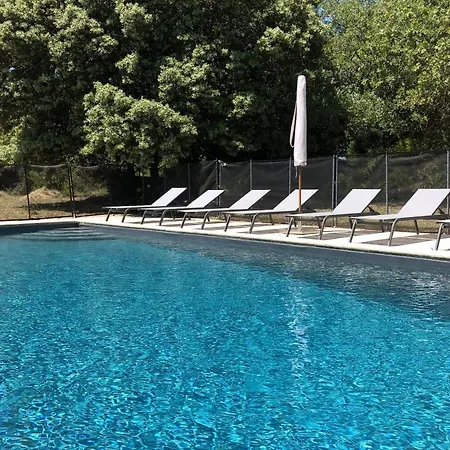 Family House 10 Mn Walking Distance From Villa *